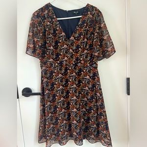 Madewell floral, flutter sleeve dress, size 6